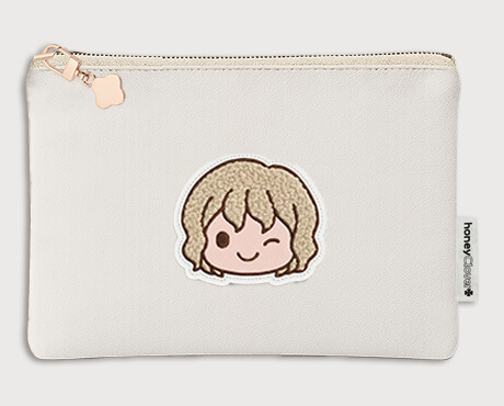 ベージュポーチ